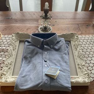 Men’s TailorByrd Navy Heather Long sleeved Button Down Shirt.  NEW